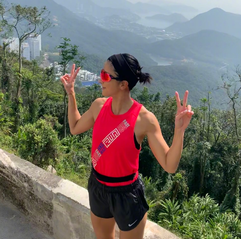 被误解的徐濠萦,站在陈奕迅背后24年的女人,想不到竟如此迷人_腾讯