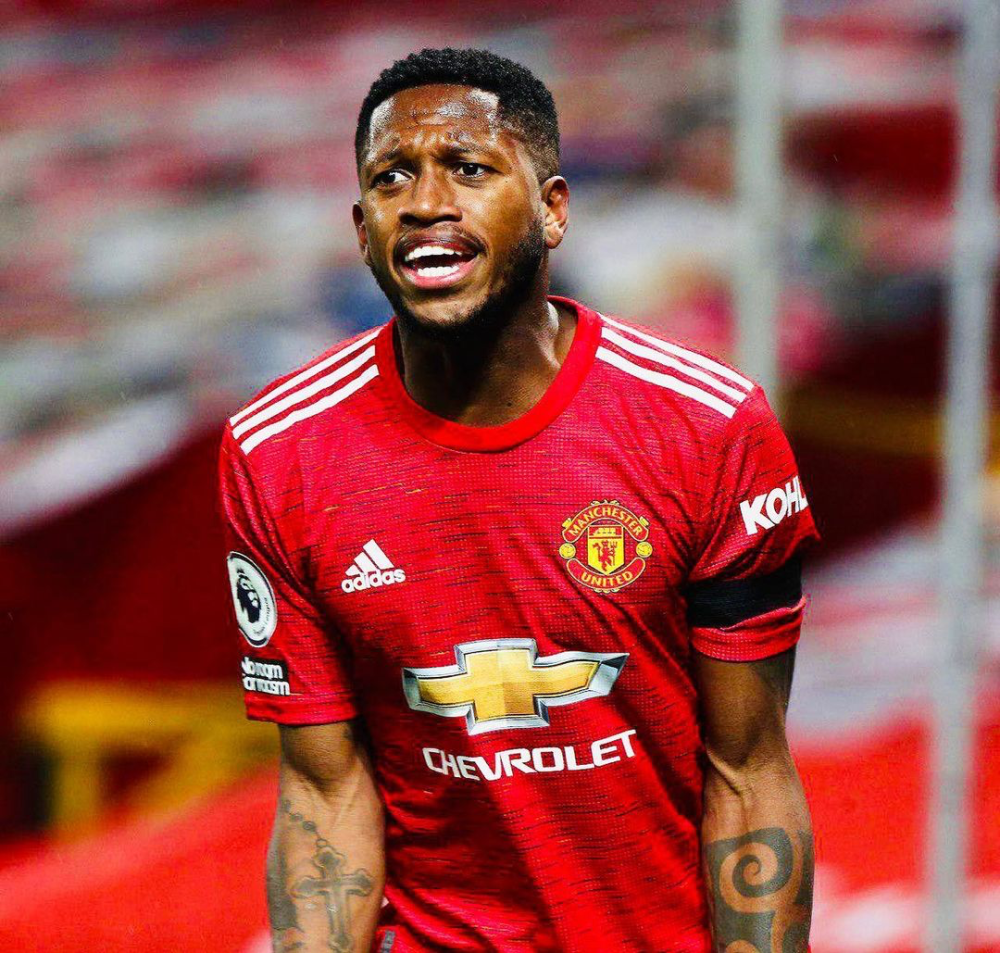 地位仅次于b费曼联考虑给弗雷德涨薪续约但球迷意见出现分歧