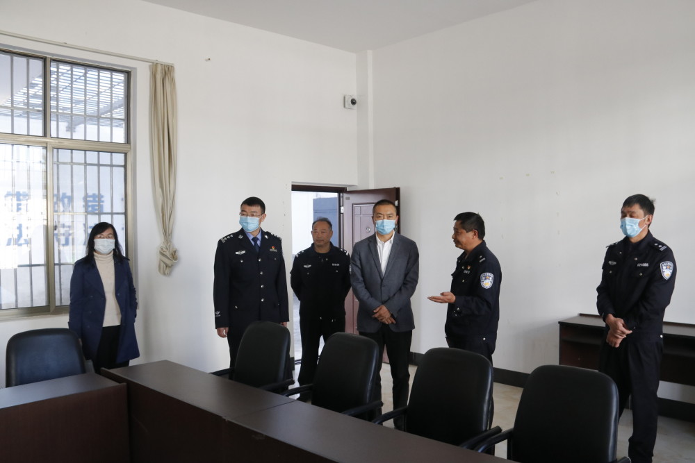 曲靖马龙区领导到区看守所,拘留所检查指导监所安全管理及疫情防控