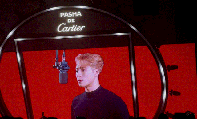 王嘉尔终于用粤语歌"营业"了——他在微博po出了翻唱张学友的《一路上