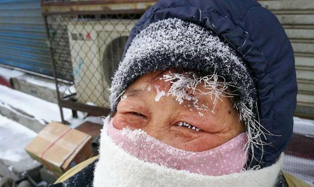 水果凍成冰塊不算啥,看到烏龜已笑趴