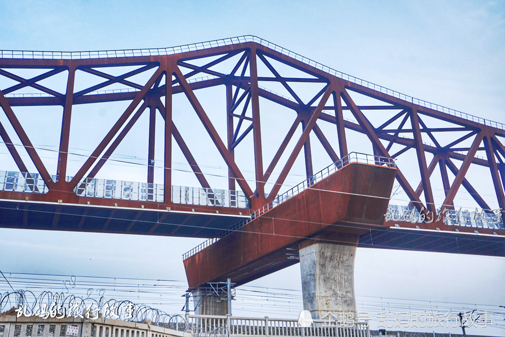 山东"黑科技"大桥 桥身锈迹斑斑却耐腐蚀免维护 工艺世界领先!