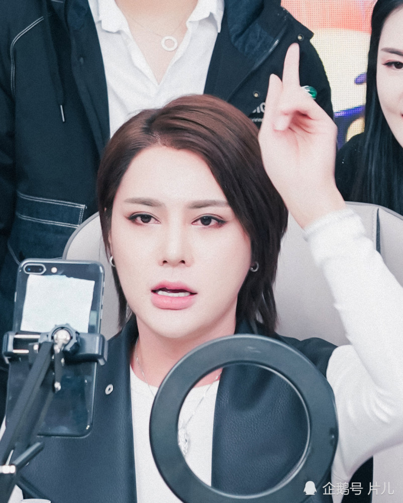 辛巴愿意退一赔三徒弟账号被封王海不仅仅那么简单