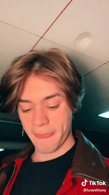 从高中生到粉丝过亿她只用了一年半