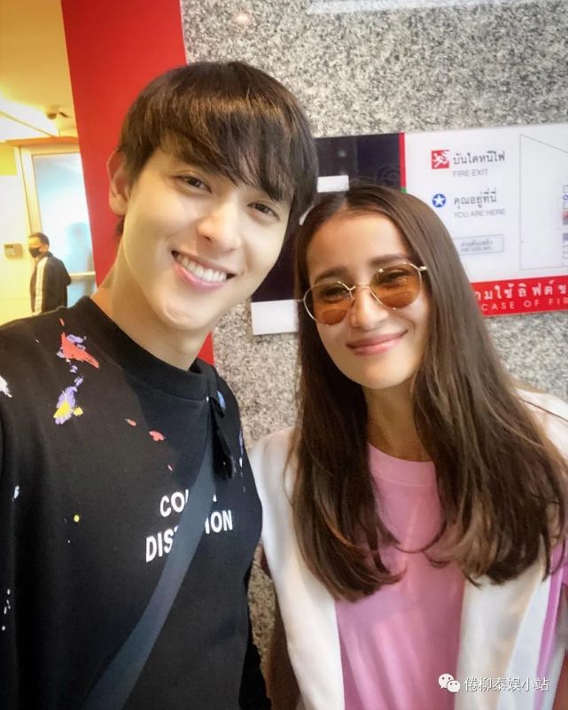 泰星ann畅谈17年爱情长跑:在等他的求婚,也在等结婚的日子