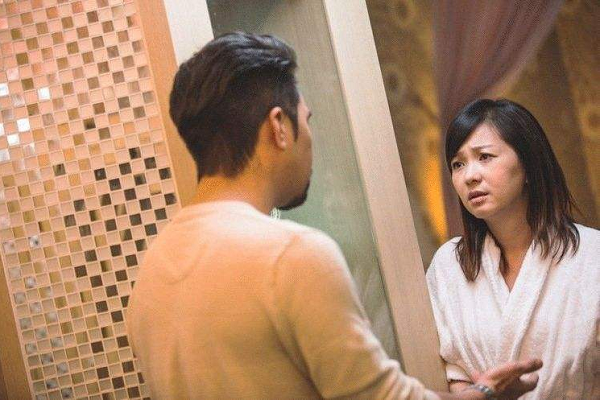 何青青和乔某也像这样争吵三,因贪得无厌被杀何青青提出的两个要求让