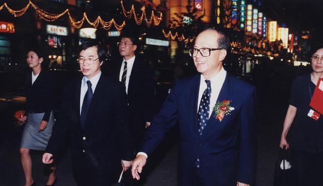 投资家课堂 135 三倍李嘉诚财富的家族 投资课堂投资故事 投资家网