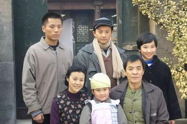 《隐秘而伟大》中的90后演员:牛骏峰童星出道,金晨是北舞校花