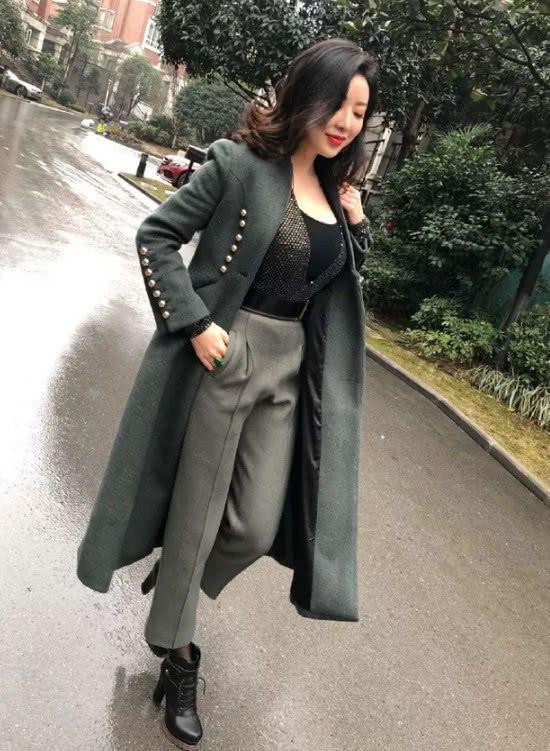 因刘强东走红蒋娉婷蹭热度转型成演员格局立马就上去了