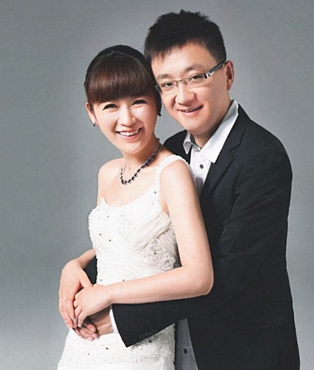 老公是分手大师的编剧自己也是演员代乐乐还亲自给孩子做早饭