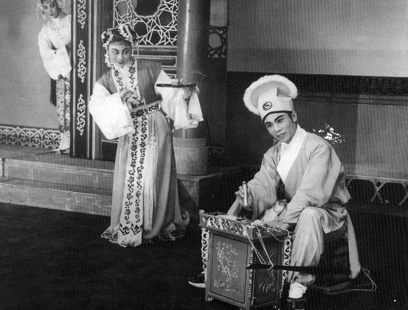 用阿娘味视角欣赏潮剧荔镜记