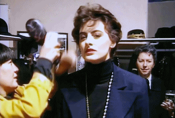 传奇女模独得老佛爷宠爱63岁仍旧迷倒众人独有气质太让人沉迷