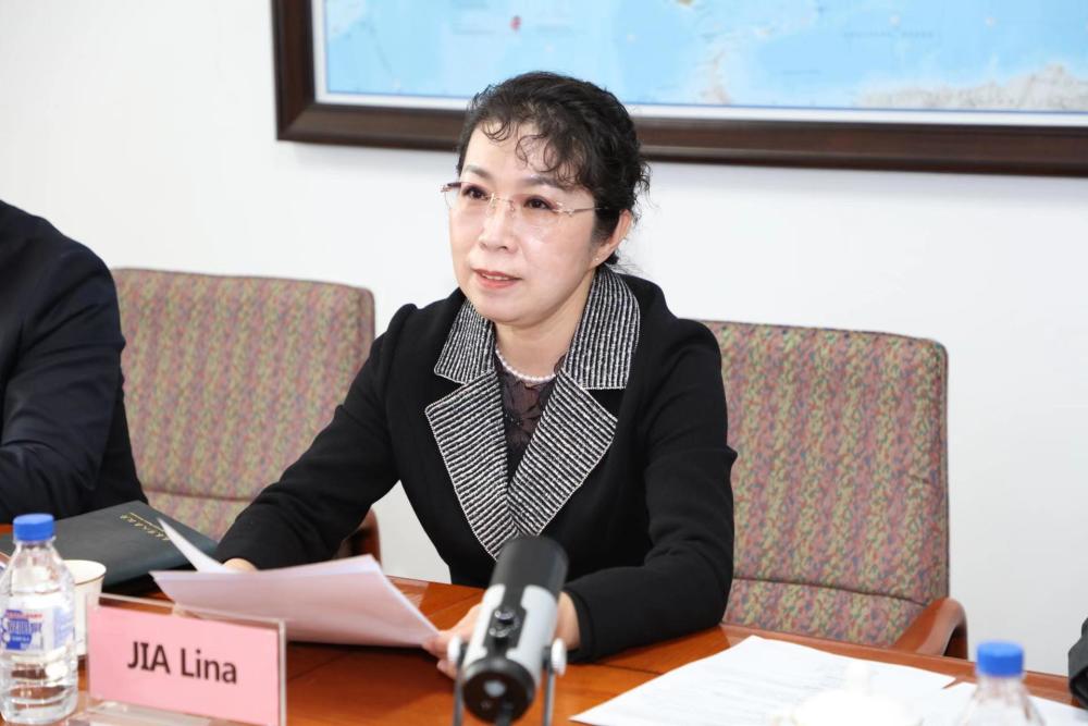 执委会的代表率长春市代表团出席了会议,会上贾丽娜副市长围绕"绿色