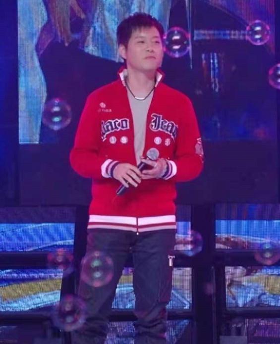 他被称"湖南一哥",巅峰期被老婆怂恿离开,如今靠婚礼主持为生|孙鸣杰