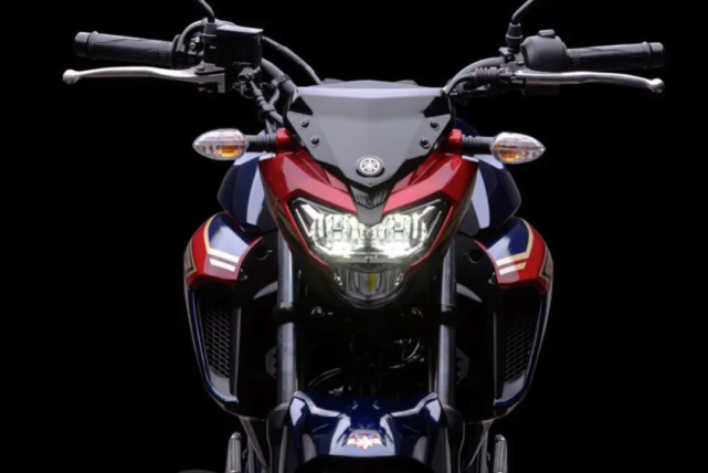 雅马哈新款飞致250海外发布加入漫威美队花色