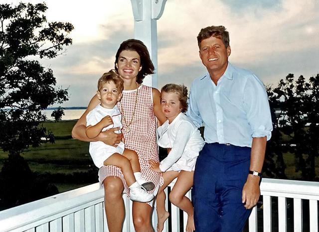 最悲情美国总统:46岁被枪杀,两个孩子夭折,哥哥莫名阵亡|约翰·肯尼迪