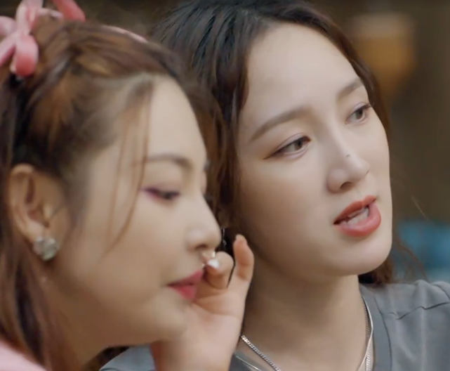 徐峥刚宣布退出,孟佳张雨绮"合谋"撒开玩,万茜咧嘴,导演傻眼