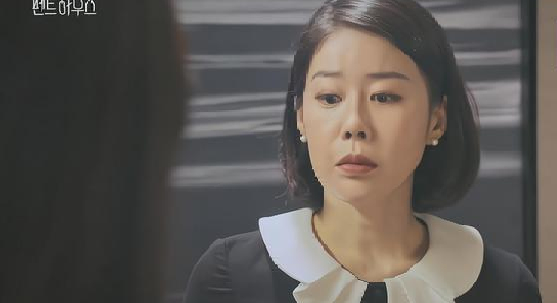 韩剧顶楼本剧唯一的败笔是一开始说出真相的尹秘书早早盒饭