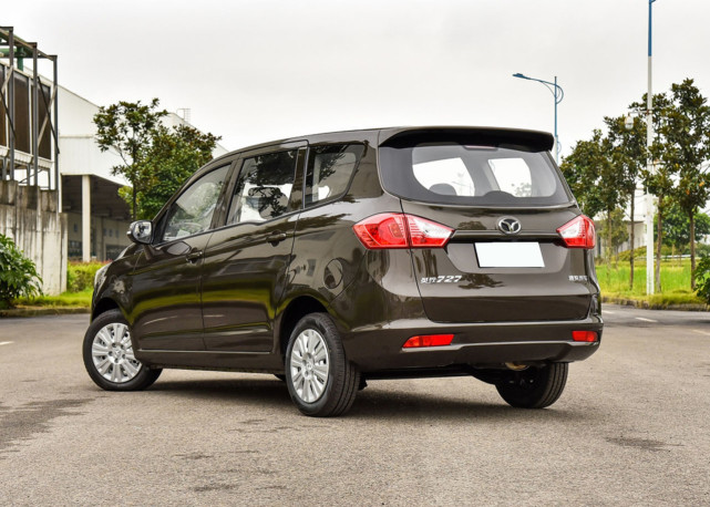 最近就推出了一款汽车价格不到4万元,这款车就是潍柴英致727,可能很多