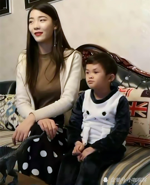 "小马云"消失了,漂亮保姆带他"吃香的,喝辣的",真相如何?_腾讯新闻