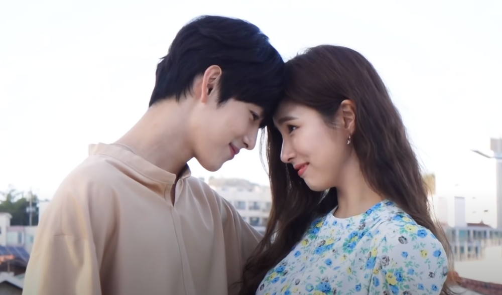 申世景与任时完主演的新剧runon公开了海报拍摄的花絮