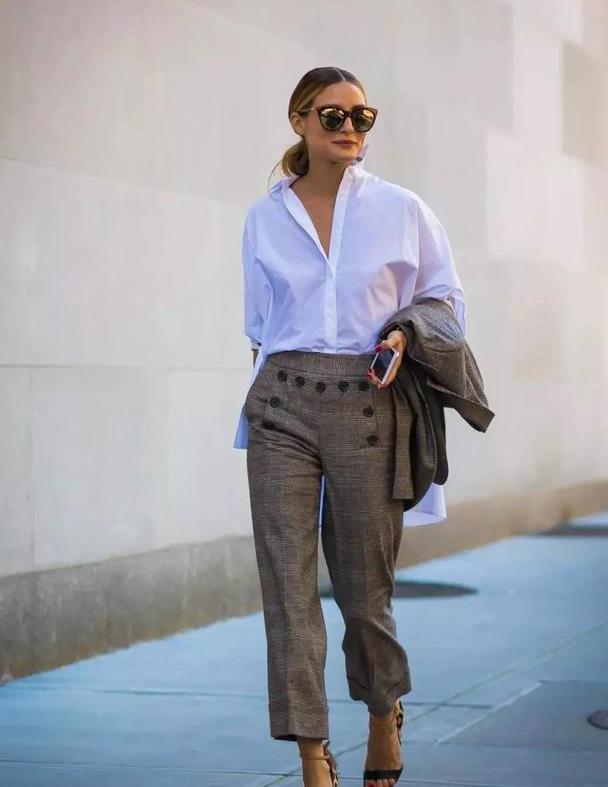 女人不要再 衬衫 塞裤子了 今春流行这样穿 时髦显瘦又高级 腾讯网