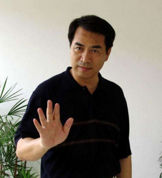 廖京生从锅炉工变老干部二婚娶患脑瘤的何晴过成了这样