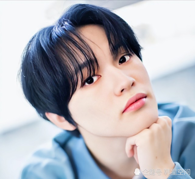 韩国人气男团nct 中国上海成员钟辰乐脱发变秃头 越来越稀疏粉丝担忧 韩国人气男团 钟辰乐