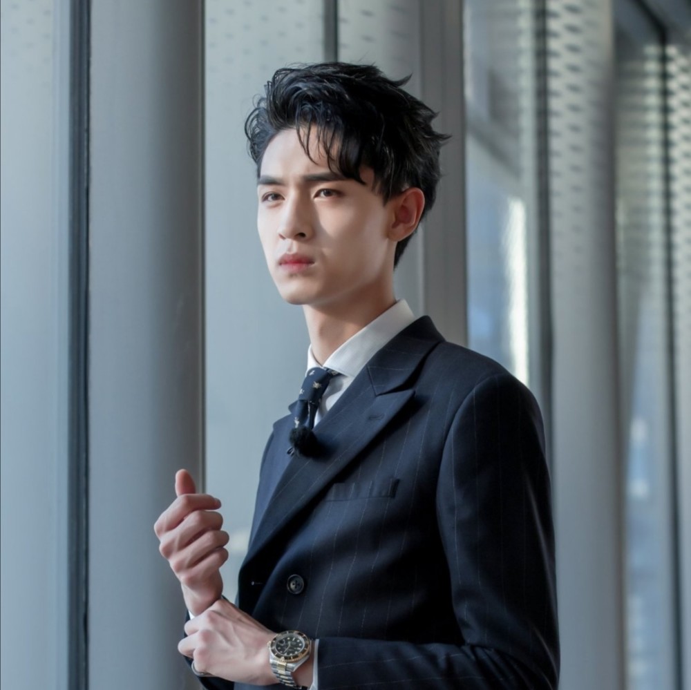 秦霄贤头像评论投稿