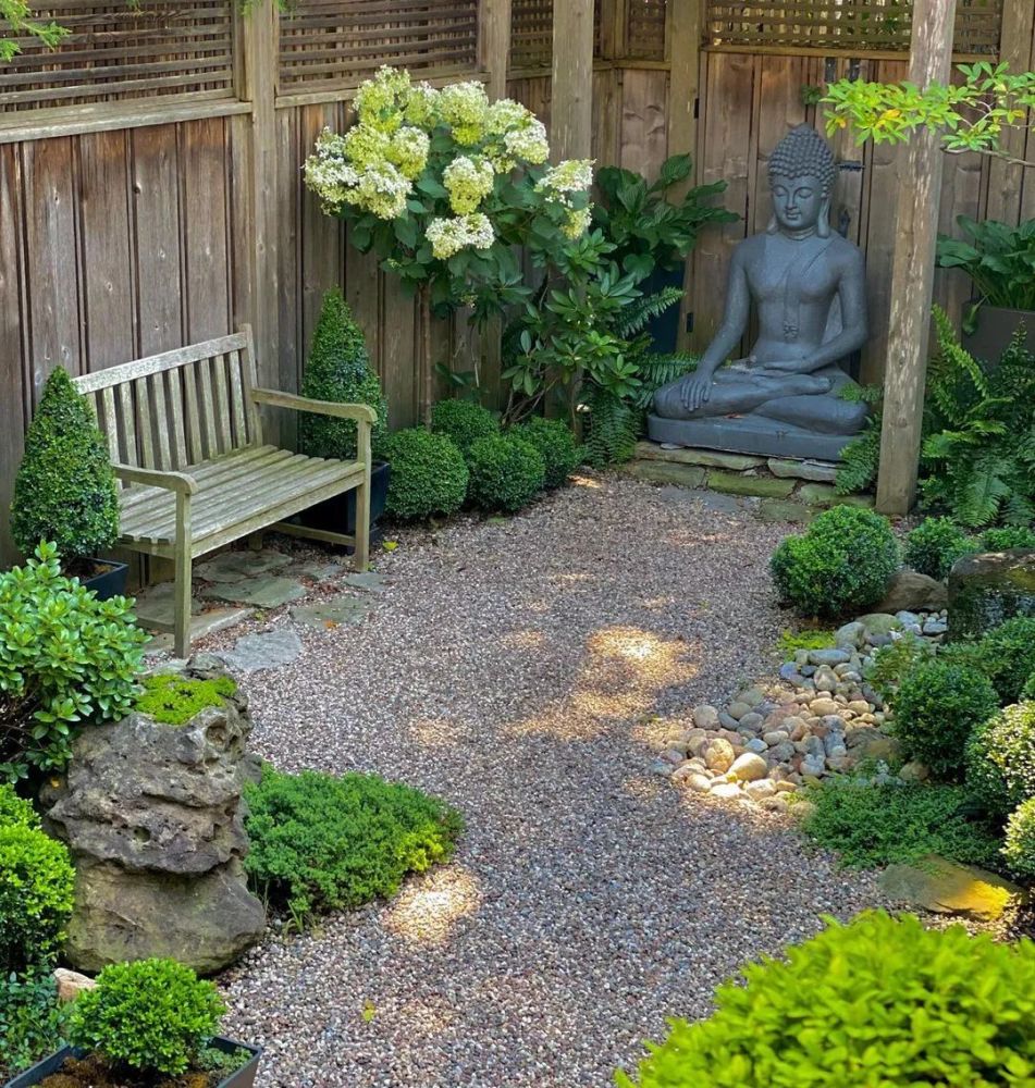 控制花园的物品和造型数量,然后放大花园规模!