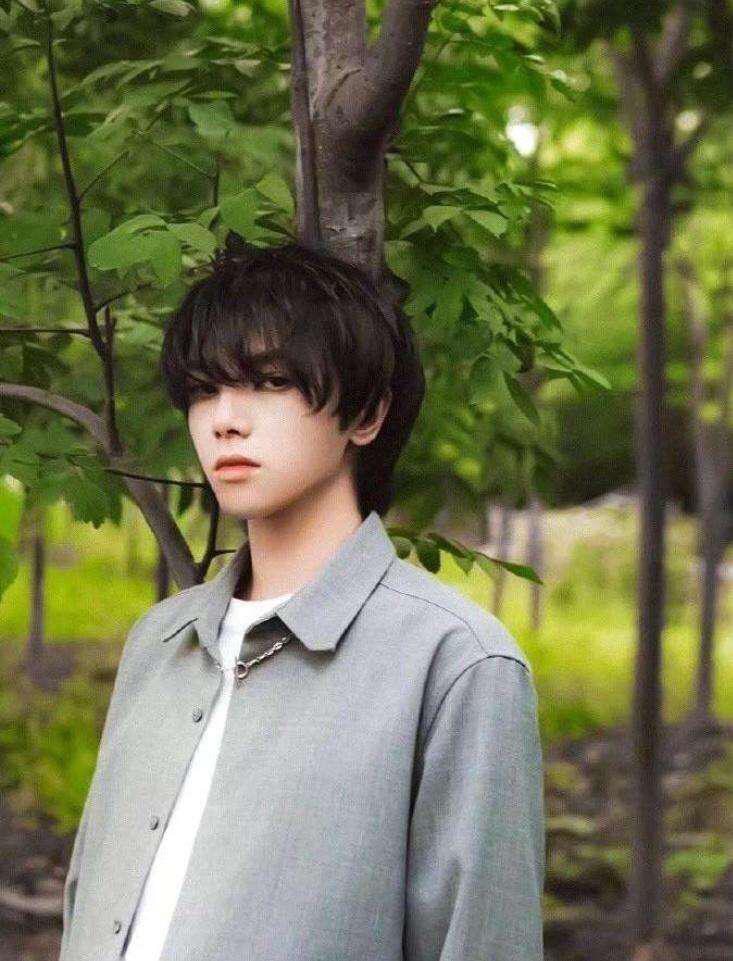 华晨宇一个追逐梦想的男孩现代年轻人榜样他真的非常优秀