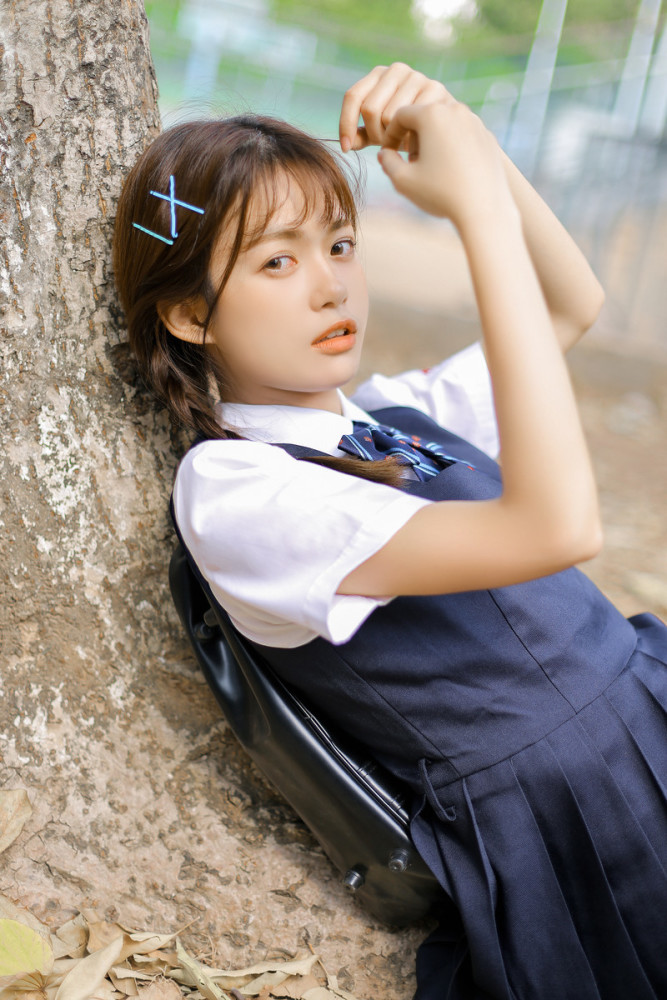 邻家可爱妹妹般制服美少女,好漂亮