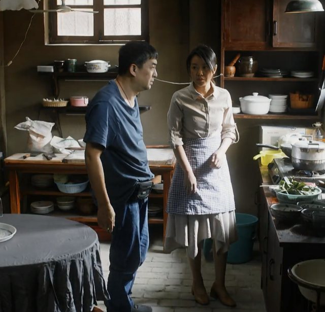 装台首播收视破1张嘉益状态显老还和闫妮再演夫妻