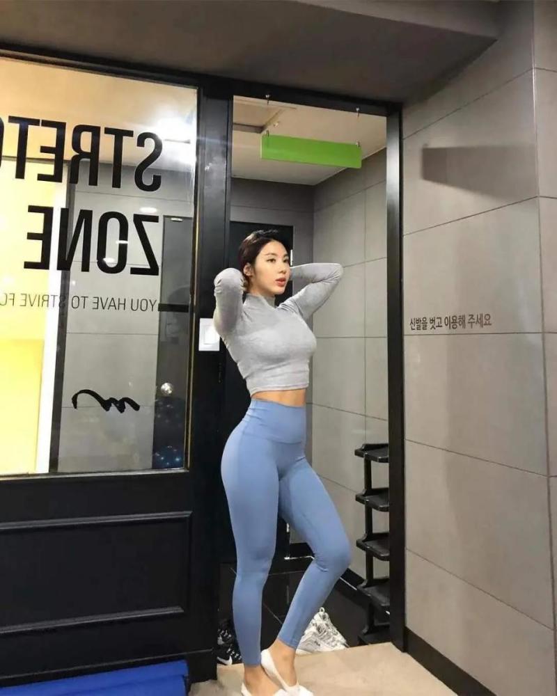 韩国健身辣妈图片