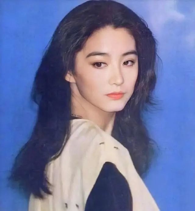 林青霞 无情婉拒 金莎求嫁 她的少女时代 凭什么秒杀现在的网红脸 网红 金莎 成龙 林青霞 少女时代