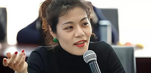 陈果:"网红"教师,央视节目上"耄耋"读成"毛至",万人炮轰