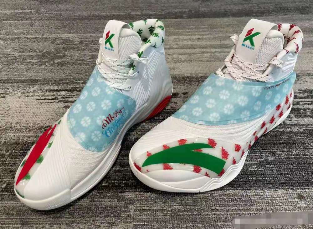 全新安踏kt6"圣诞节"配色篮球鞋曝光_腾讯新闻