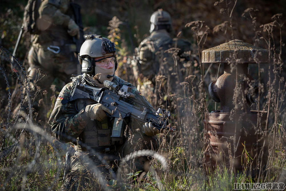 德国媒体发布精锐伞兵演习照特种直升机高调出镜或将追加采购