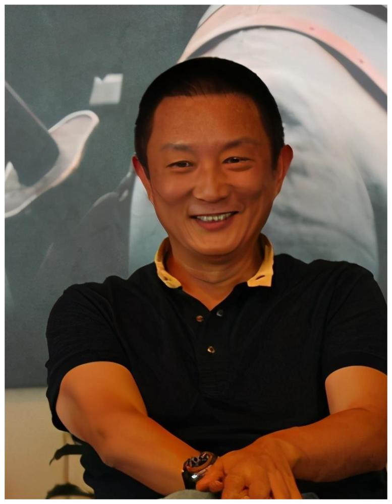 63岁导演张黎究竟有何魅力结婚5次其貌不扬但备受女星青睐