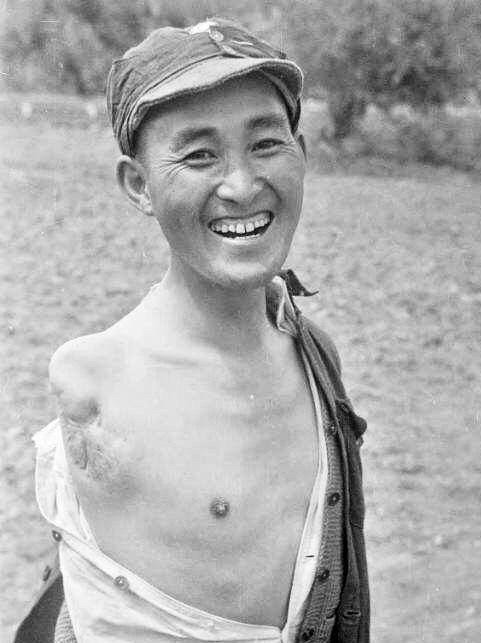 三个八路军机枪手,十一年后分别成为解放军少将,中将,上将