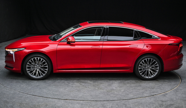 第三代奔腾b70上市 采用红旗平台 价格与h5无缝衔接