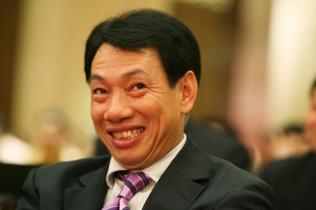 2020年他又赚100亿老友娶小25岁娇妻31岁女婿要上科创板