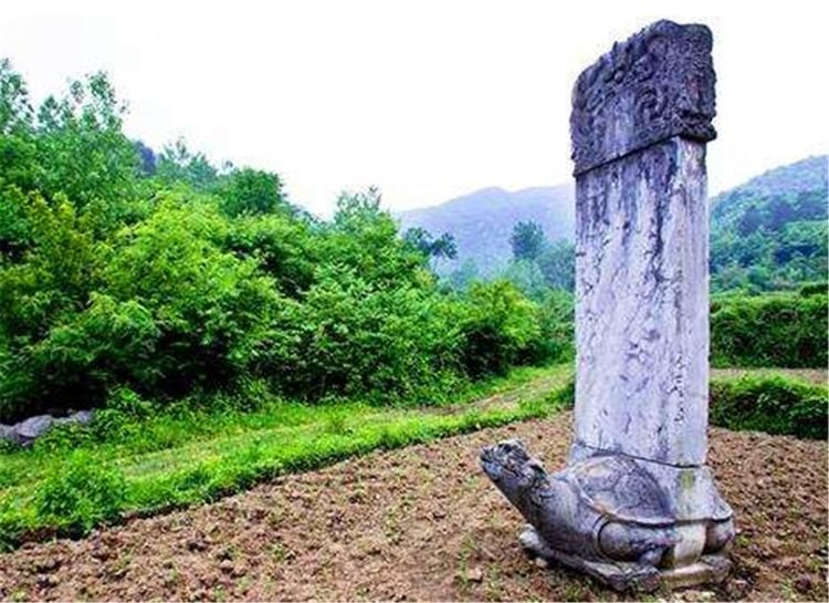 湖北发现"水墓",墓中珍宝遍地,随手一捞就是黄金,件件都是国宝_腾讯