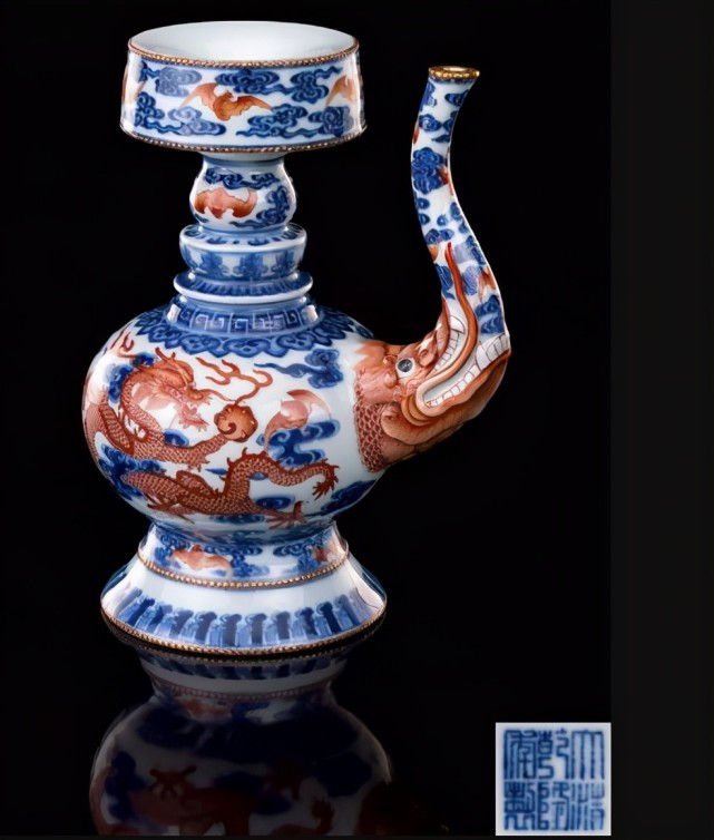 五大中国古陶瓷收藏家之一的仇炎之旧藏 青花红彩云龙纹贲巴壶 腾讯网