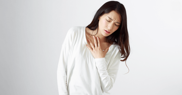 胸口一呼吸就疼痛新诚智慧医药集团教你一动作找出肋软骨炎消除你的不