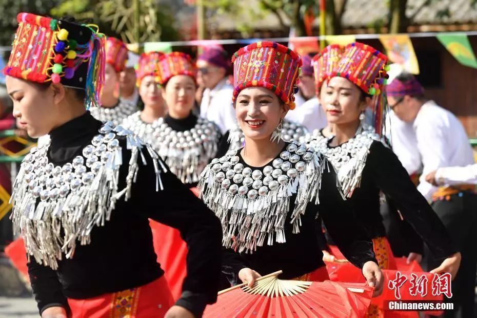 德宏是一个多民族聚居的自治州,傣族,景颇族,阿昌族,傈僳族,德昂族等