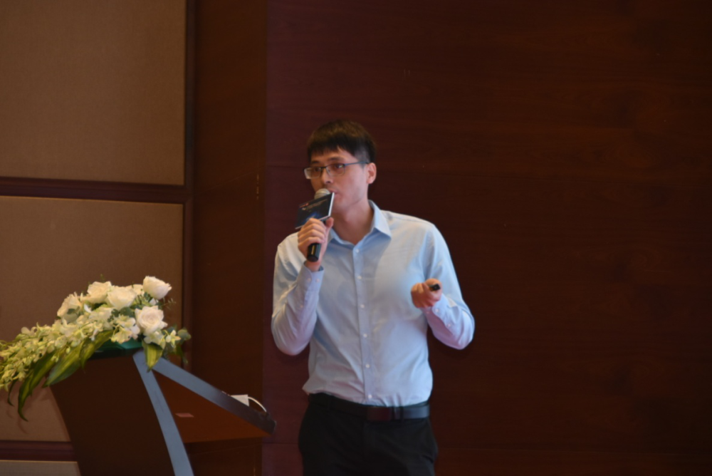 技术研究院院长吴正斌分享了《新能源汽车检测标准与技术创新》报告