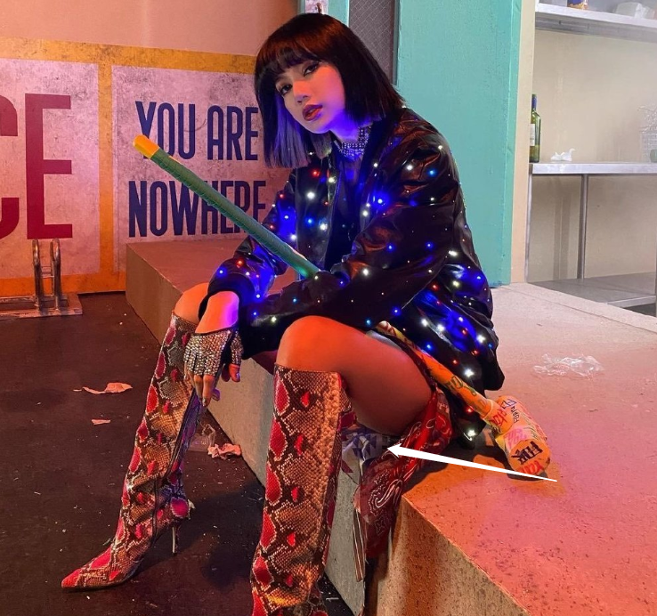 blackpink新舞台视频,镜头扫过lisa,她的腿型是认真的吗_腾讯新闻