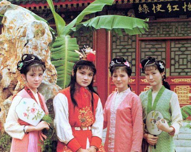 《红楼梦》:贾母王夫人王熙凤的三个表现,人的差距,和慈悲无关