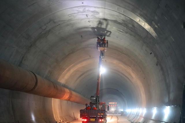 郑万高铁进展顺利 奉节隧道全隧贯通|隧道|奉节县|重庆|郑万高铁